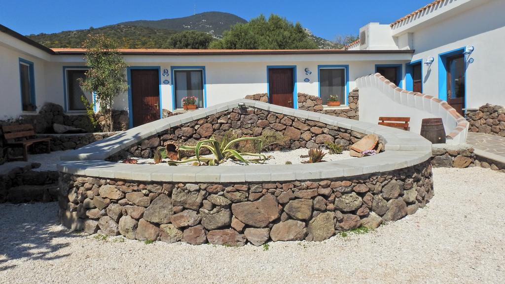 Agriturismo Codula Fuili カーラゴノネ エクステリア 写真